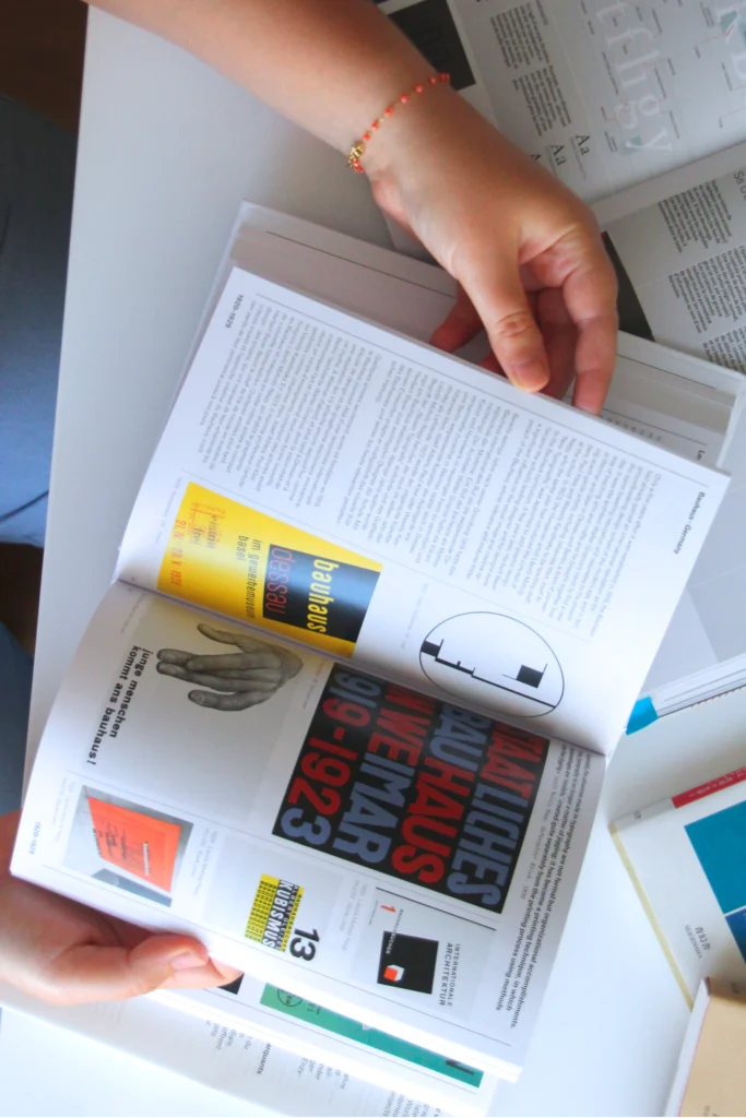 livre de graphisme ouvert